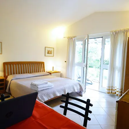 Capoliveri -lacona 80m From Beach-ac-wifi- Parking-garden * Lacona