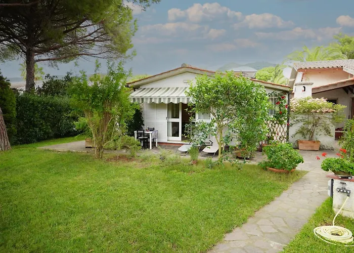 Casaisoladelba Immersa Nel A 80mt Dalla *