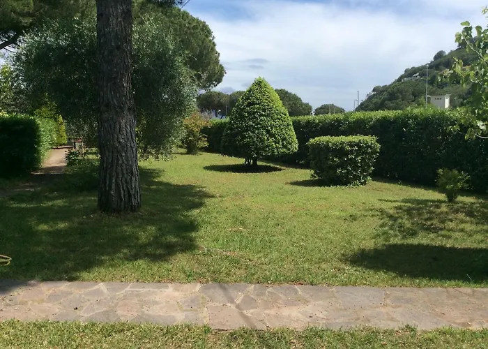 Casaisoladelba Immersa Nel A 80mt Dalla Lacona